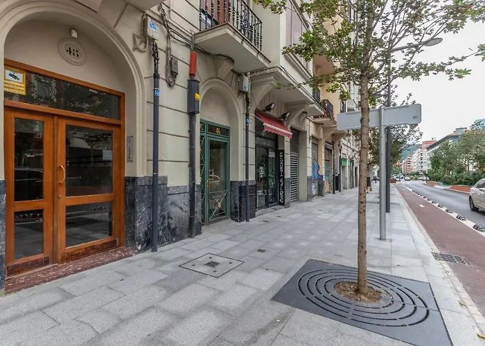 아파트 La Alameda De Indautxu *